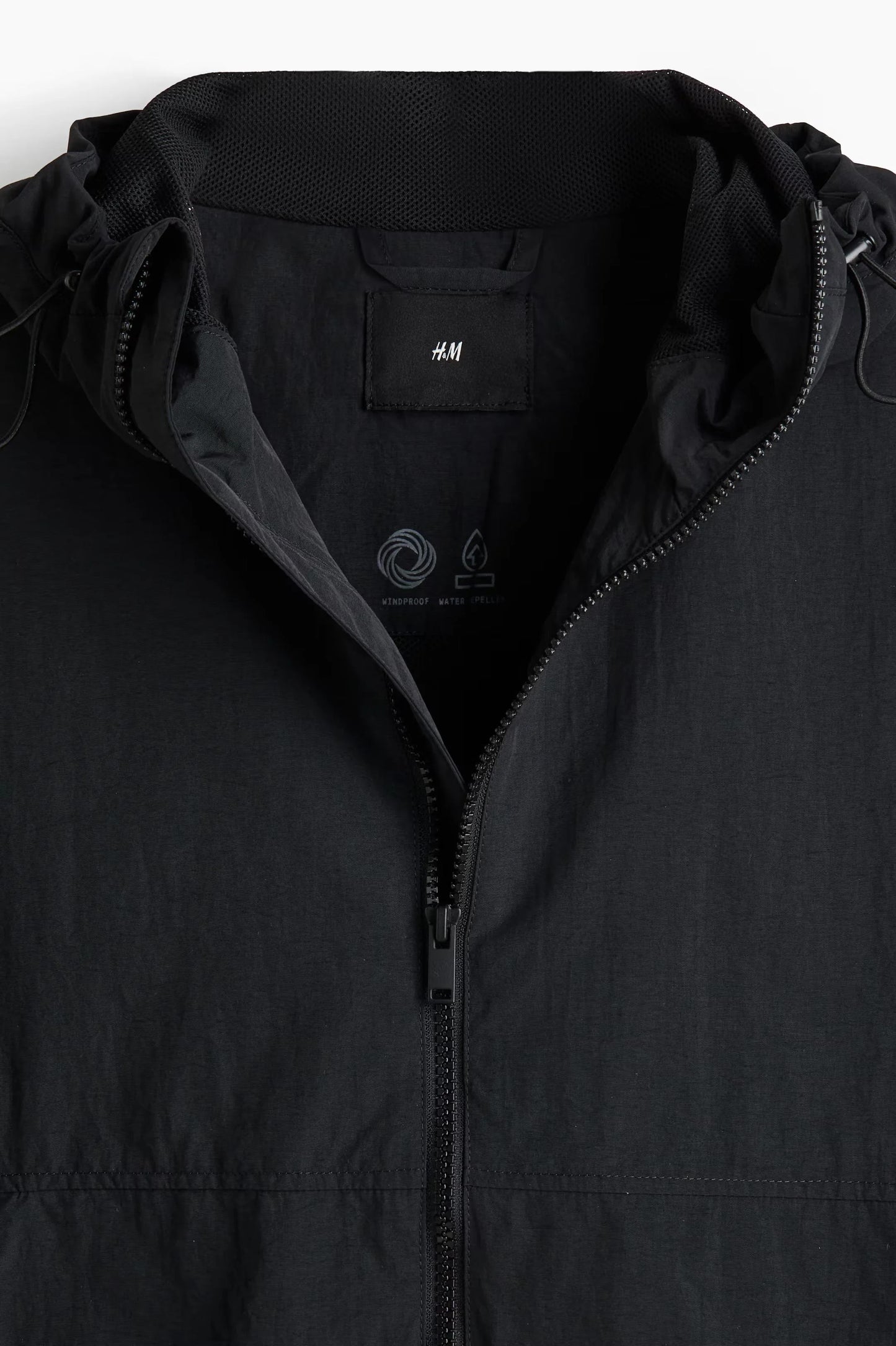 Black Hooded Lightweight Jacket – Minimal Zip-Up Windbreaker for Everyday Wear