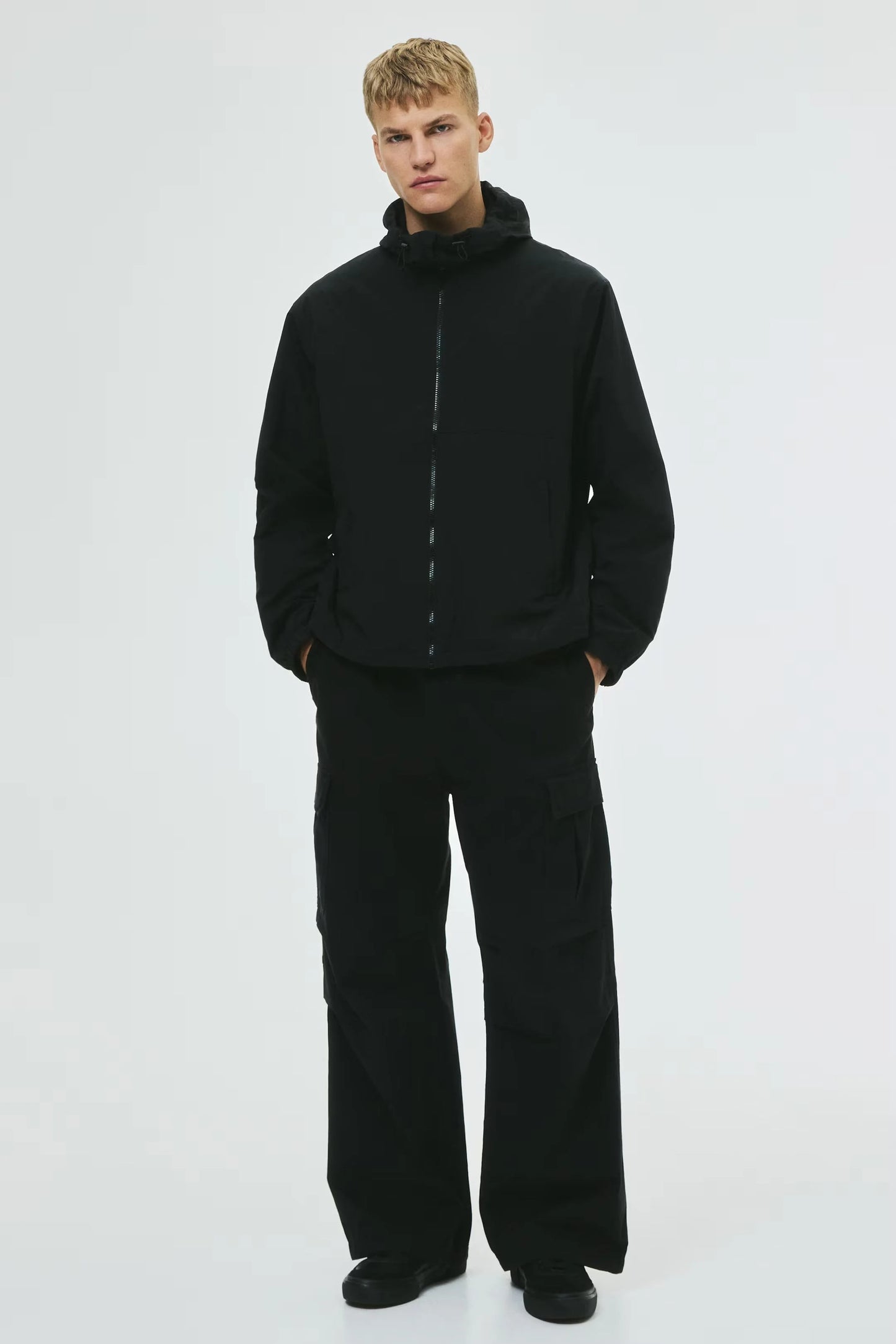 Black Hooded Lightweight Jacket – Minimal Zip-Up Windbreaker for Everyday Wear