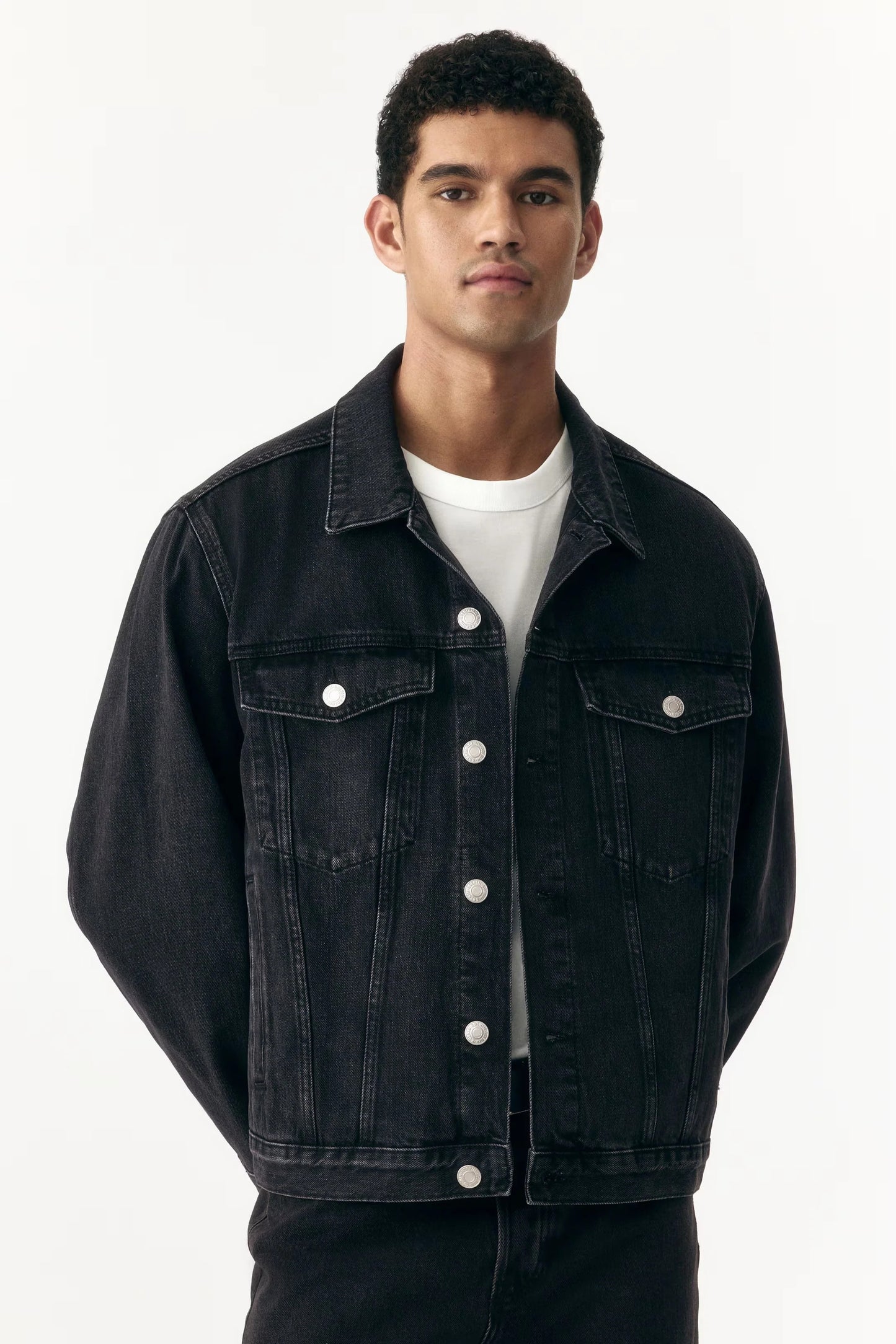 Black Denim Jacket – Classic Button-Up Trucker Jacket for Everyday Wear