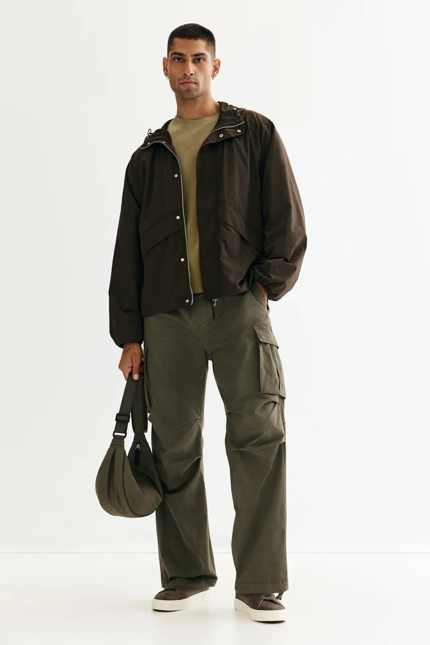 Dark Brown Hooded Lightweight Jacket – Minimal Windbreaker with Concealed Zip